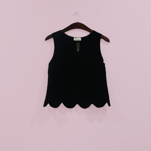 Scallop Top // Black